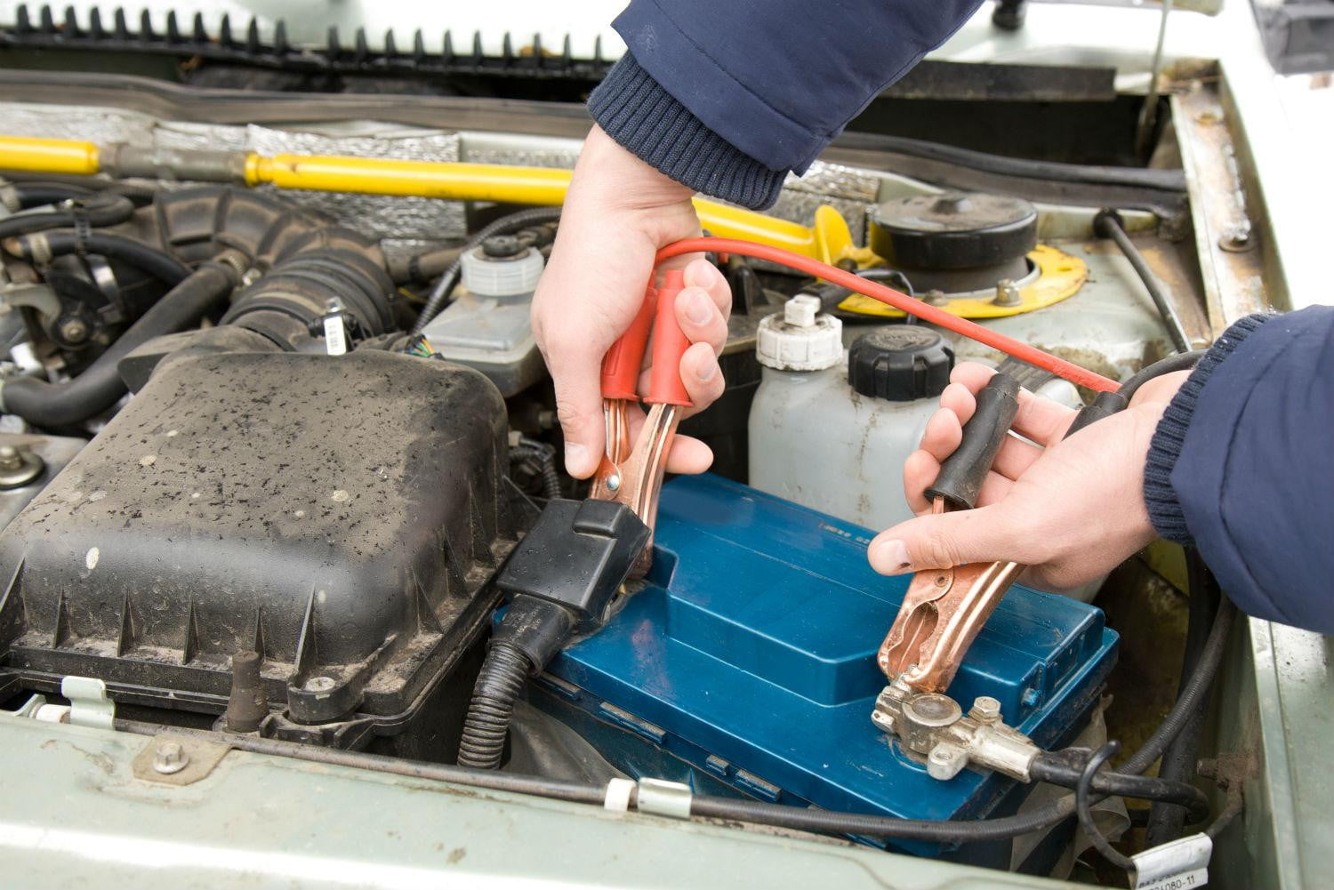 Mobile jump start service for a dead car battery in Salt Lake City, UT